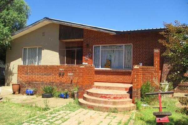 Property For Sale in Uitsig, Bloemfontein